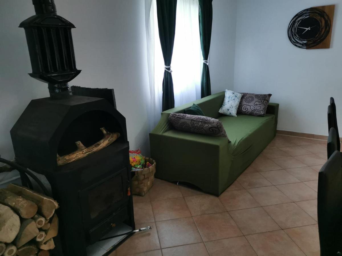 Casa Noastra Hotel Orsova Bagian luar foto